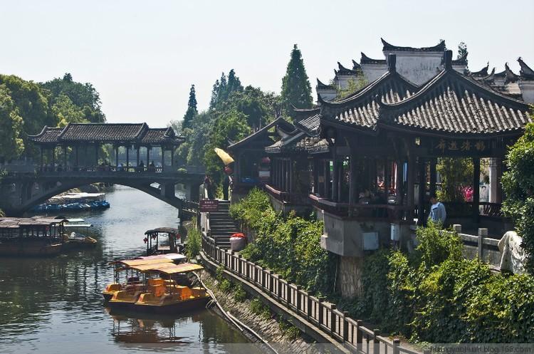 探索雅阁的后悬挂为什么硬?,尽享知识星球的乐趣!
